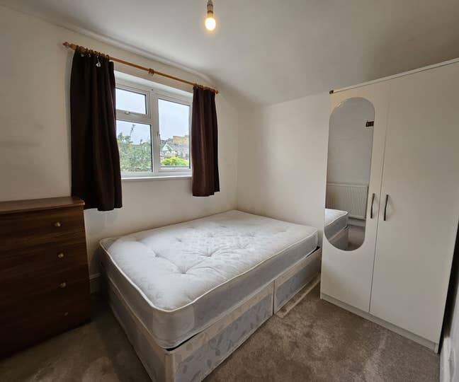 A double bedroom is available for rent, Wandsworth Main Photo