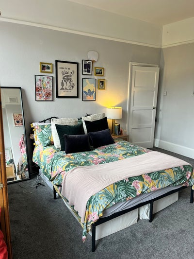 Big, bright double room in Stokey - end of August Main Photo