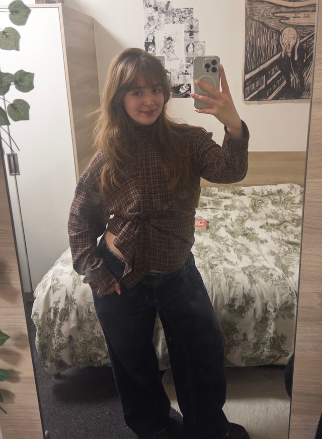 Finolla (23) Looking for a flatmate!!! Main Photo