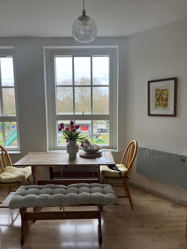 Beautiful light flat in Bethnal Green Main Photo