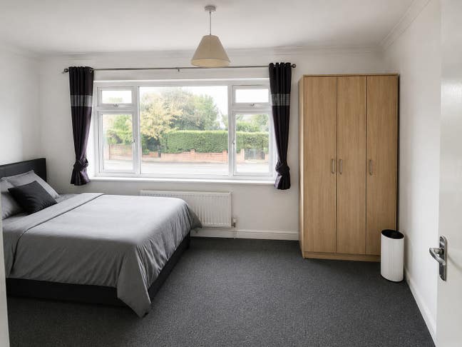 Room In Erith 5-10min walk from station& High St Main Photo