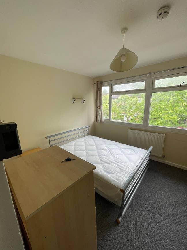 Nice Double Room In Fishermead Main Photo