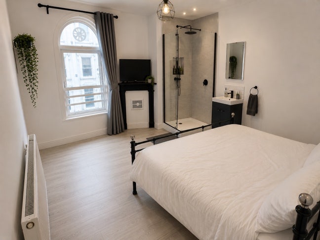 TWO Ensuite in Bayswater/Royal Oak from &pound;312pw  Main Photo
