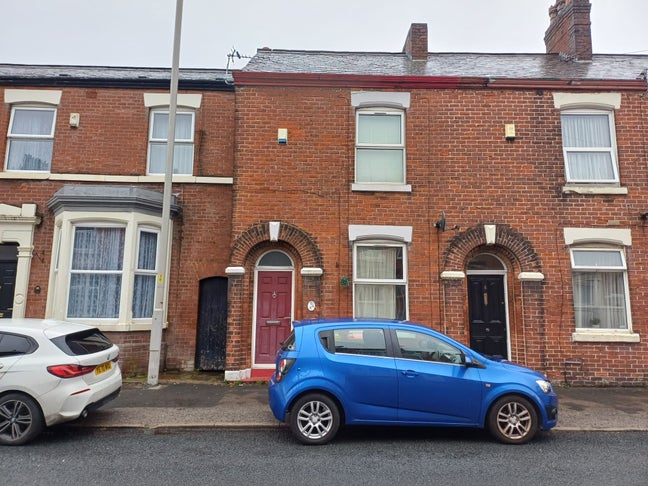 Excellent house to Let  Main Photo