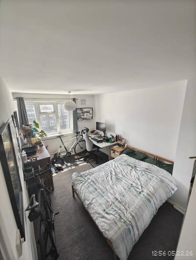 Double room in a friendly 3 bed flat- N16 Main Photo