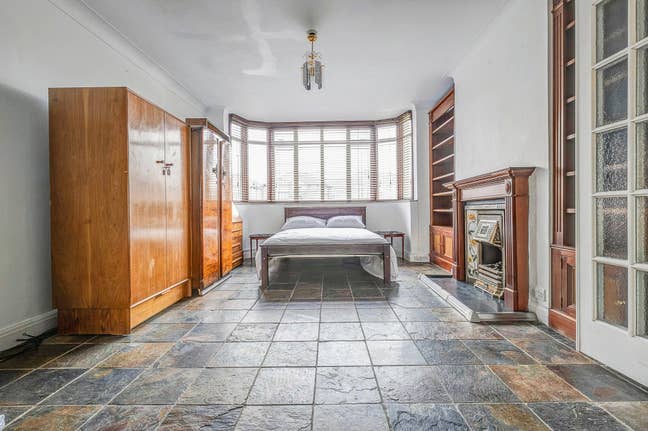 Double Room East Acton Main Photo