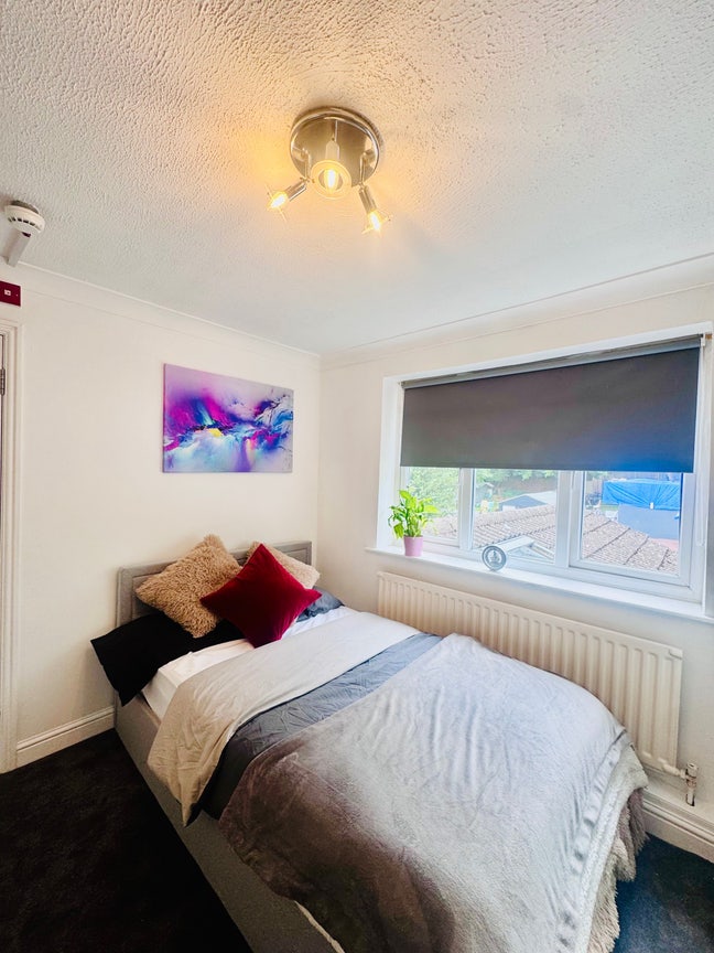 Double room furnished new bed carpet & decorated  Main Photo