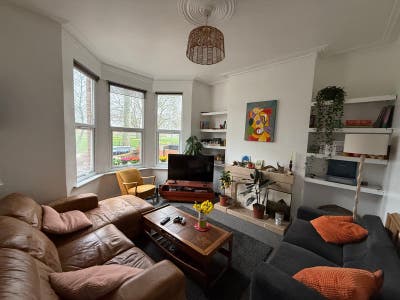 Sublet between 17th June - 27th June (&pound;450) Main Photo