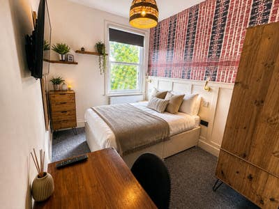 Luxury En-Suite Room Close to Luton Town Centre  Main Photo