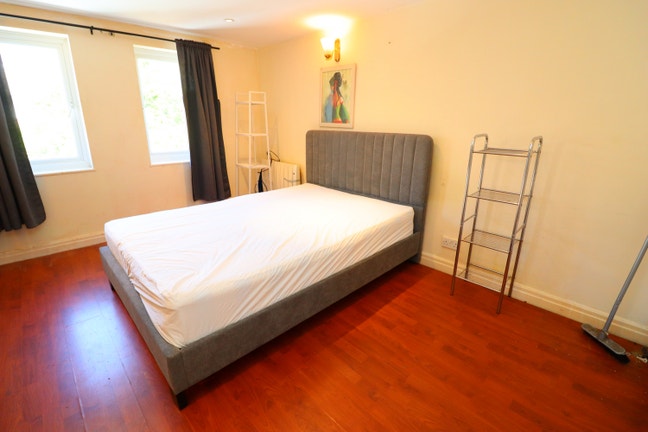 ⚡2 beatiful rooms in Stratford⚡  Main Photo