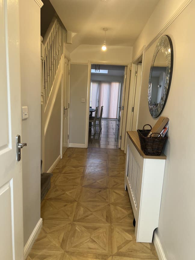Single room available  Main Photo
