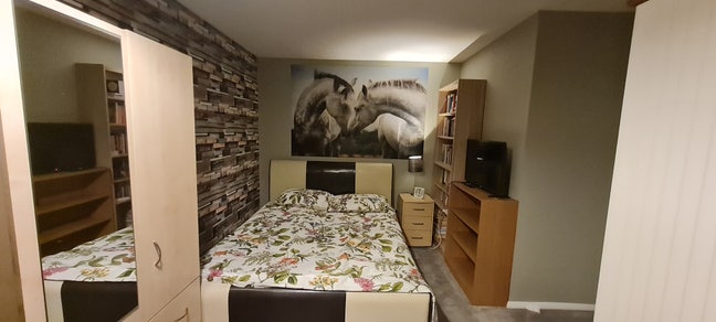 King size  room to rent in the house. Main Photo