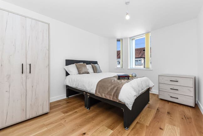 Double room in a stunning modern house  Main Photo