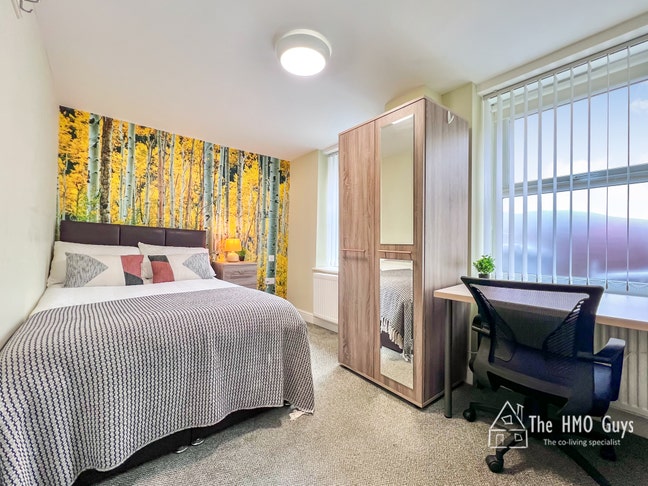  Designer co-living, Macclesfield — bills included Main Photo