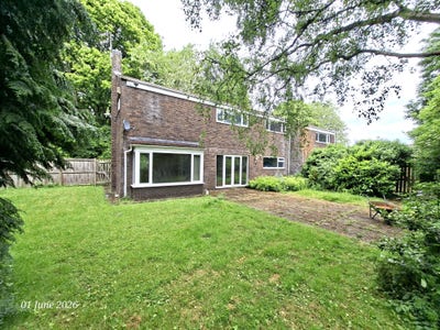 Affordable Rooms in Batley – Bills Included WF17! Main Photo