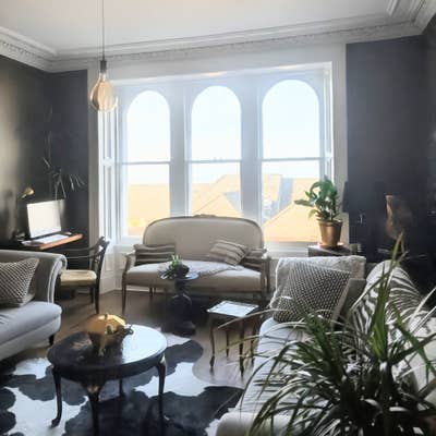 Beautiful apartment with river views  Main Photo
