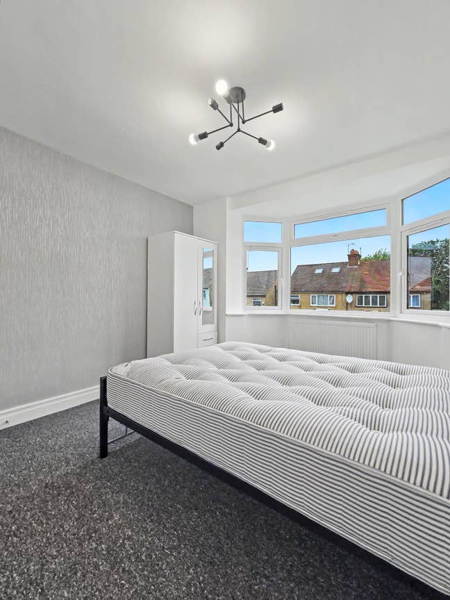 Newly Refurbished House Share | All Bills Incl Main Photo