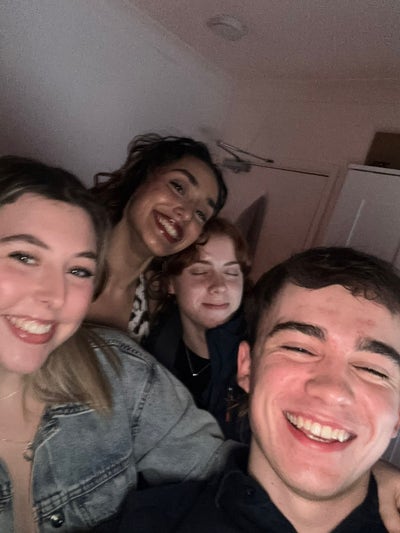 Hi! I’ve just moved to London for work in B... Main Photo