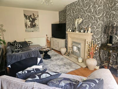 Double room available. Friendly &  professional Main Photo