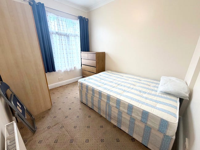 ***Double Room to Rent, N22*** Main Photo