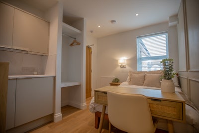 ☀️Studio Kitchenette En-suite Rooms NHS Poole☀️ Main Photo