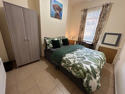 Short Term Double Room in Prime Belfast Location Main Photo