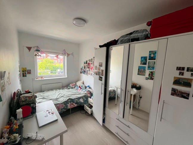 Furnished Double rooms in a stylish house M15 Main Photo