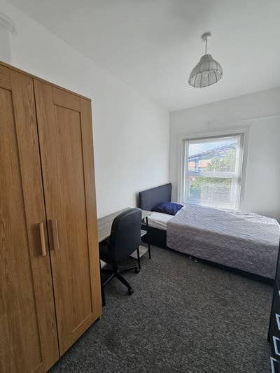 3 Double rooms in Bournemouth Town  Main Photo