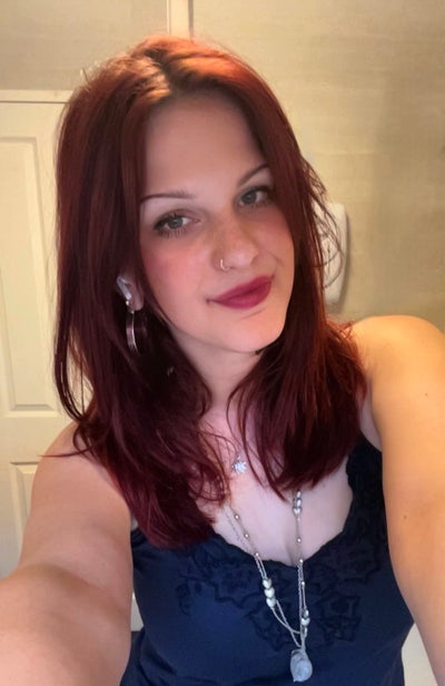 looking for a room in a friendly girls house :)  Main Photo