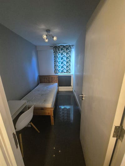 Amazing Single Room Canary Wharf 780 Bills inc  Main Photo