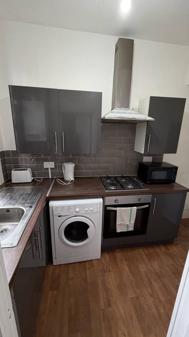 2-Bedroom Property to Rent – Convenient Location N Main Photo