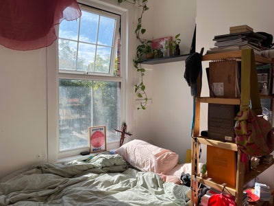 Sunny and spacious room in Camberwell Main Photo