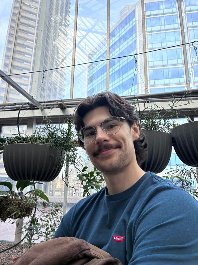 I am a professional male  aged 27 looking for... Main Photo