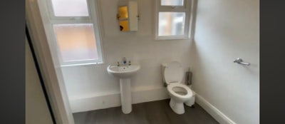 Very large double room available in Osney Main Photo