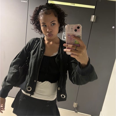 Creative female student seeking room + flatmates Main Photo