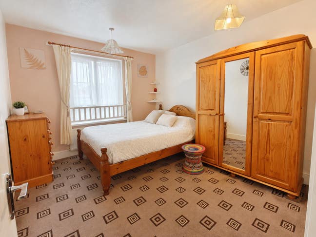 Spacious Double Room in Brick Lane - Shoreditch Main Photo
