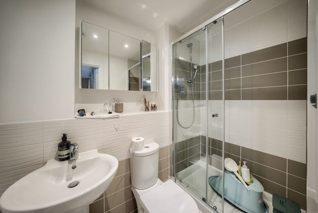 Two-Bedroom Apartment near Birmingham City Centre Main Photo