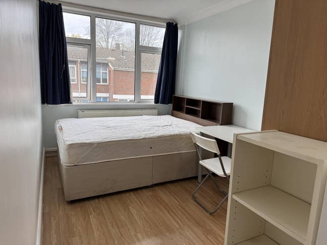 Double Room in London – All Bills Included Main Photo