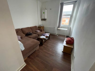 375&pound;, Bright Double Room  Main Photo