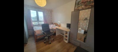Spacious double near station all bills included Main Photo