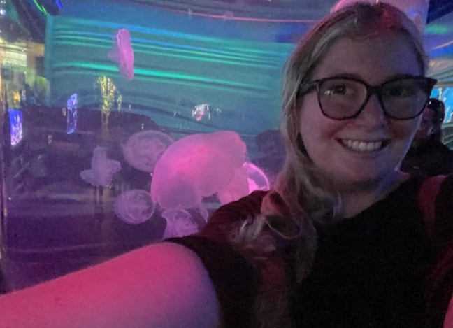looking for someone/people to room with! Main Photo