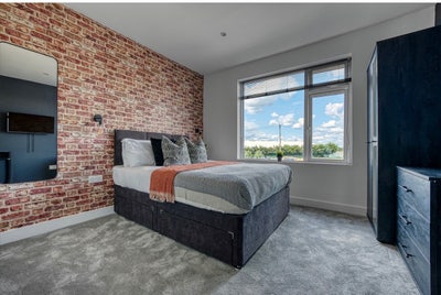 Hilsea  luxury room with parking &private bathroom Main Photo