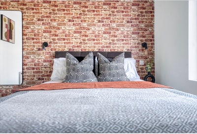 En-suite room in mature house with parking Main Photo