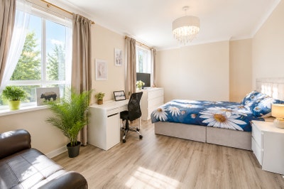Modern Double Rooms Minutes from Mile End Station Main Photo