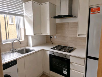 1-Bedroom Flat Ealing Broadway (Tenancy Takeover) Main Photo