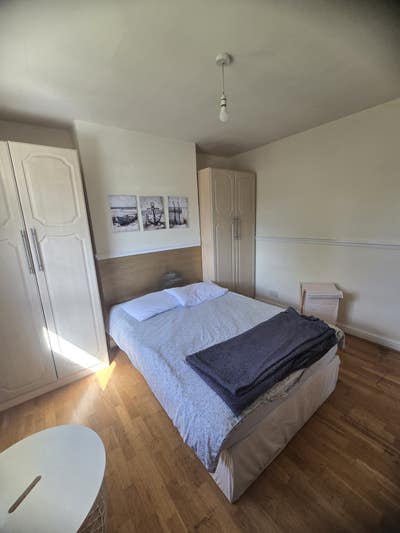 Double room,  5min walk from Stanmore tube station Main Photo