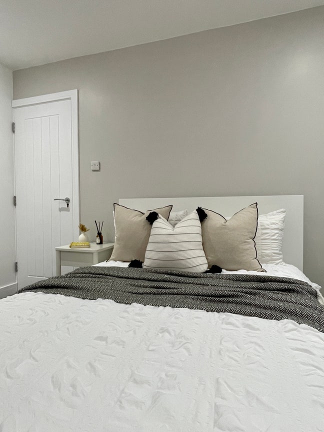 Brand New Studio Rooms Main Photo