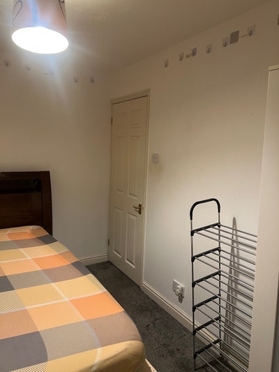 1 double bedroom with own toilet and bathroom  Main Photo