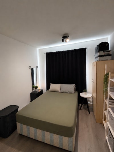Beautiful Room in Nothing Hill (Bills Included)  Main Photo
