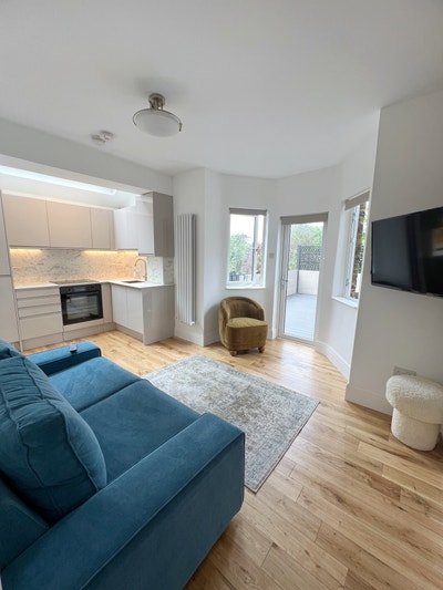 2 Bed 2 Bath Flat in SW2 Main Photo
